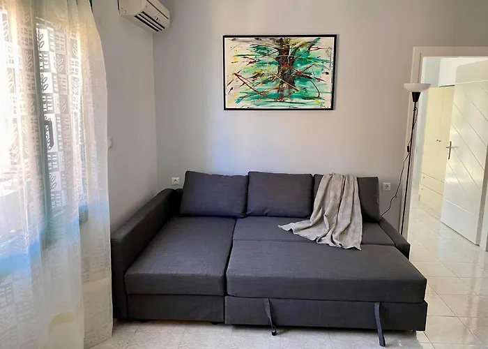 Paraskevi\'S Apt - City Center W/ Lovely Park View