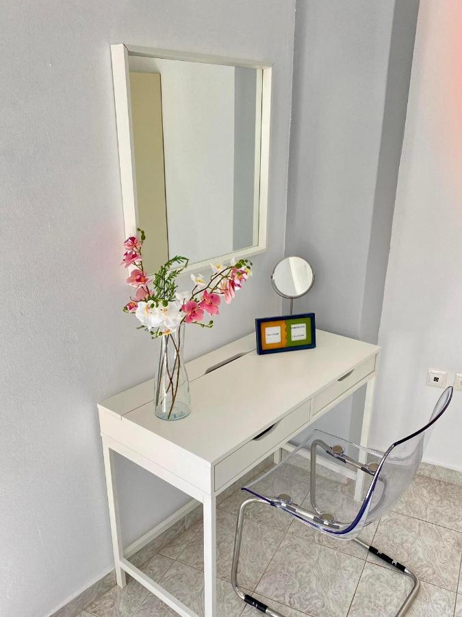 Apartment Paraskevi's - Center W/ Lovely Park View