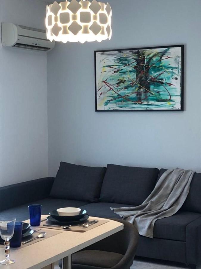 Paraskevi's - Center W/ Lovely Park View